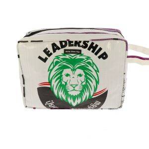 Toiletry bag from recycled cement bags - Yindee - lion